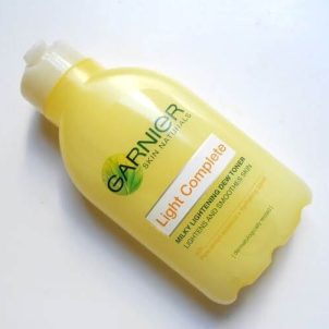 Garnier Light Complete Milky Lightening Dew Toner